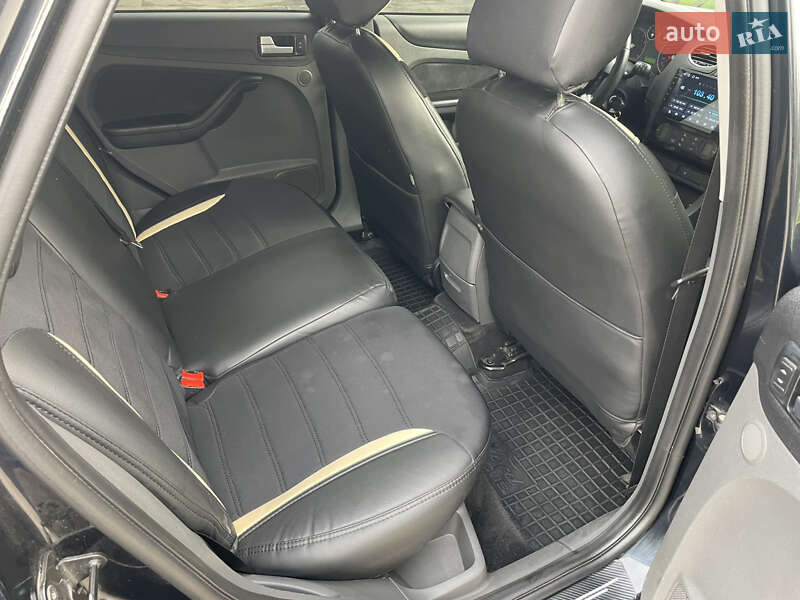Седан Ford Focus 2006 в Сумах