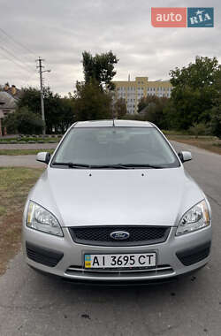 Хэтчбек Ford Focus 2006 в 