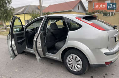 Хэтчбек Ford Focus 2006 в 