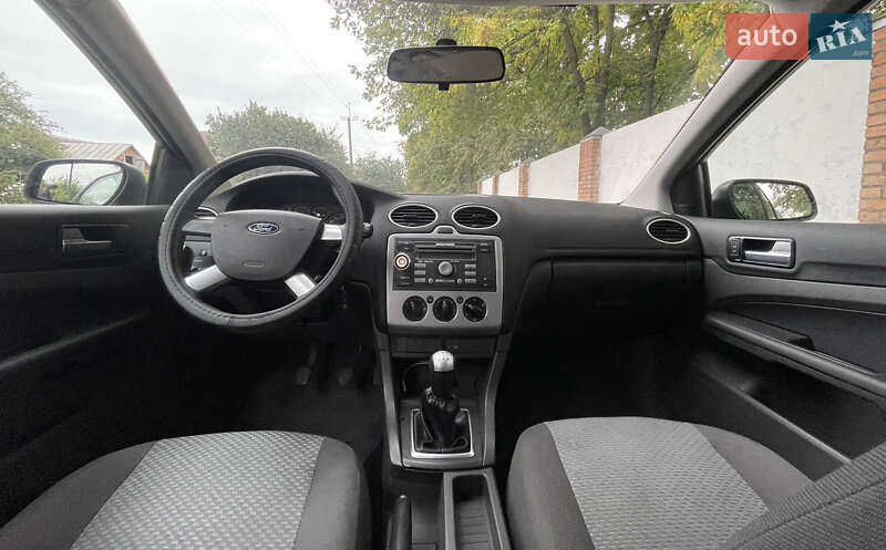 Хетчбек Ford Focus 2006 в Лубнах