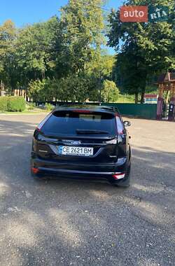 Хэтчбек Ford Focus 2010 в 