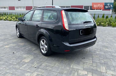 Универсал Ford Focus 2010 в 