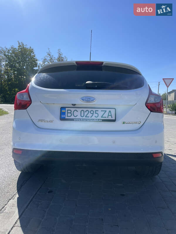 Хэтчбек Ford Focus 2013 в Каменец-Подольском