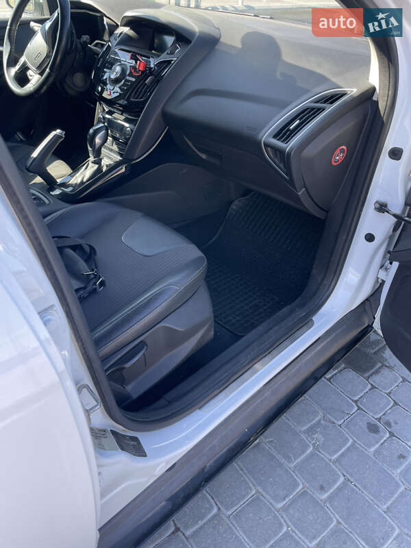 Хэтчбек Ford Focus 2013 в Каменец-Подольском