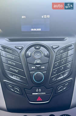 Седан Ford Focus 2014 в  фото 17 Седан Ford Focus 2014 в