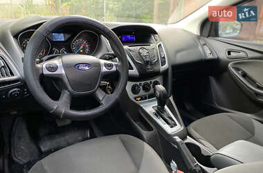 Хетчбек Ford Focus 2011 в 