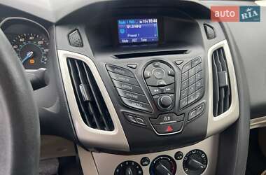 Седан Ford Focus 2013 в 