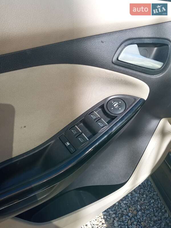 Хетчбек Ford Focus 2012 в Львові фото 15 Хетчбек Ford Focus 2012 в Львові