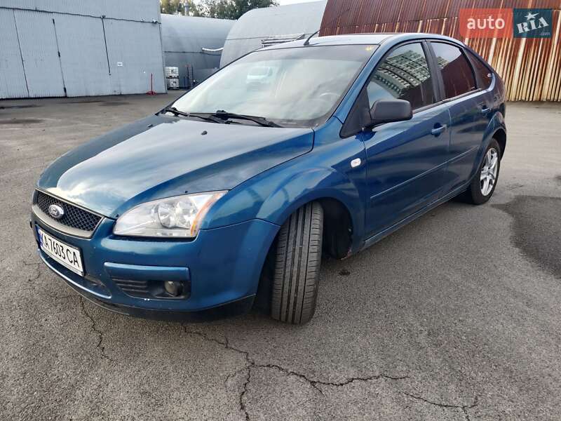 Хэтчбек Ford Focus 2007 в Киеве