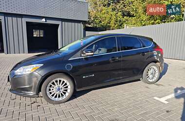 Хетчбек Ford Focus 2013 в 