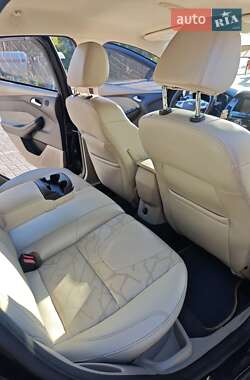 Хетчбек Ford Focus 2013 в 