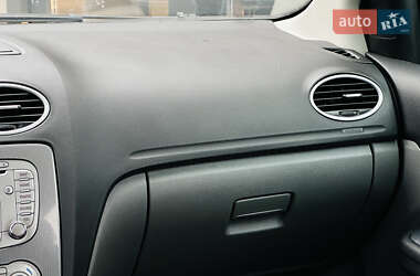 Универсал Ford Focus 2010 в 