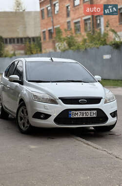 Хэтчбек Ford Focus 2010 в Сумах