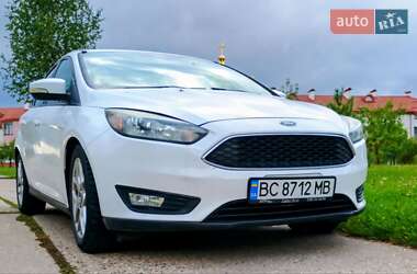 Седан Ford Focus 2015 в 