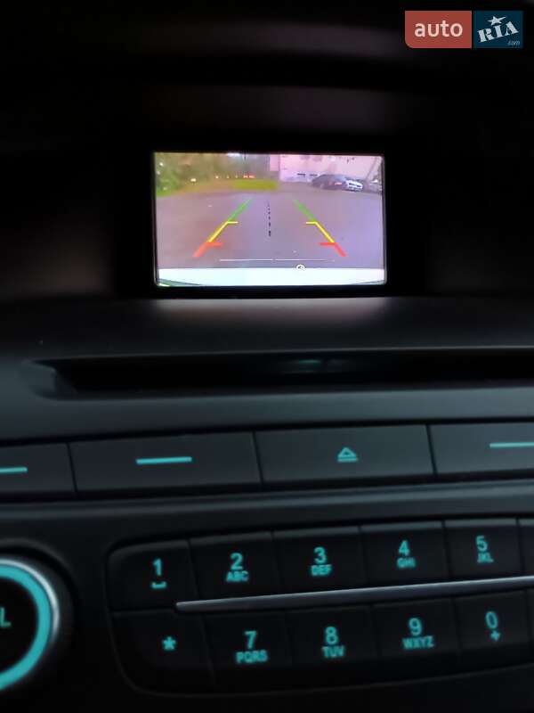 Седан Ford Focus 2015 в Львові