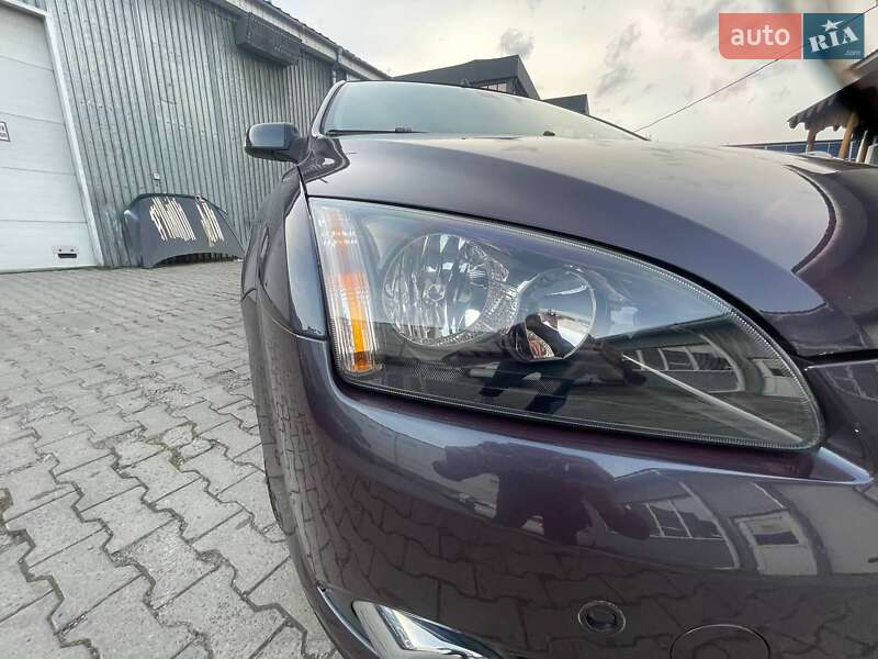 Кабриолет Ford Focus 2008 в Ровно