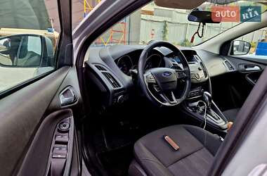 Седан Ford Focus 2015 в 