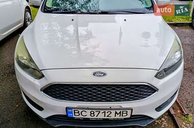 Седан Ford Focus 2015 в 