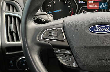 Хетчбек Ford Focus 2018 в 