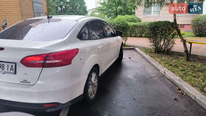 Седан Ford Focus 2016 в Киеве