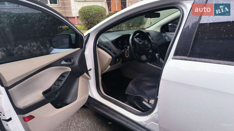 Седан Ford Focus 2016 в Киеве