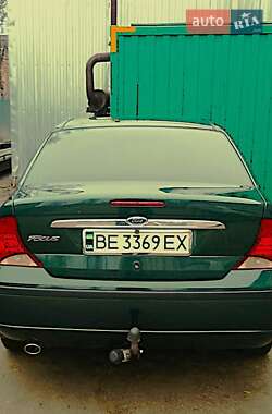 Седан Ford Focus 2004 в 