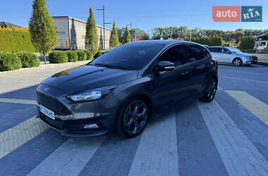 Хэтчбек Ford Focus 2017 в 