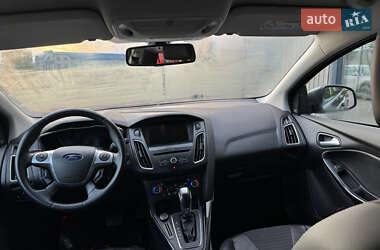 Хэтчбек Ford Focus 2016 в 