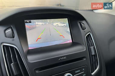 Хэтчбек Ford Focus 2016 в 