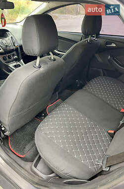 Универсал Ford Focus 2014 в 