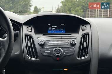 Седан Ford Focus 2017 в 