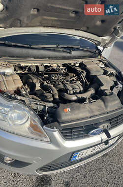 Седан Ford Focus 2010 в 