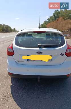 Хетчбек Ford Focus 2011 в 