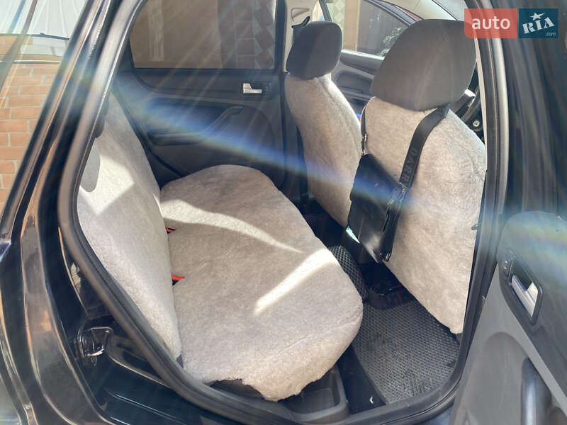 Универсал Ford Focus 2007 в Полонном