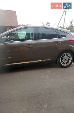 Хэтчбек Ford Focus 2018 в 