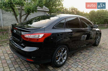 Седан Ford Focus 2013 в 