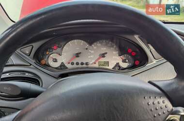 Хэтчбек Ford Focus 2003 в 