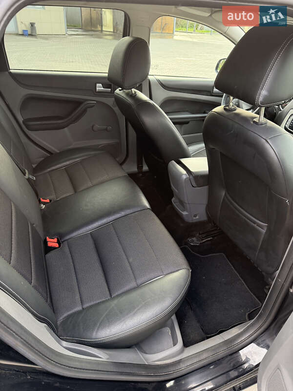 Универсал Ford Focus 2009 в Луцке