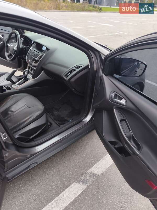Хэтчбек Ford Focus 2013 в Ирпене