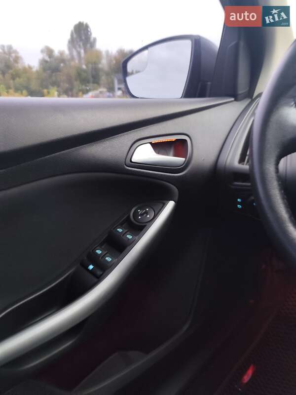 Хэтчбек Ford Focus 2013 в Ирпене
