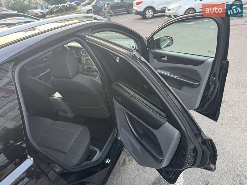 Универсал Ford Focus 2008 в Луцке