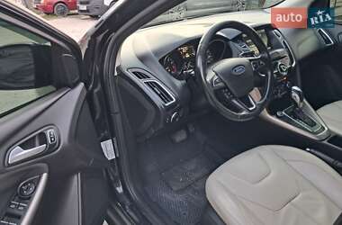 Хэтчбек Ford Focus 2015 в 