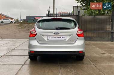 Хэтчбек Ford Focus 2013 в 