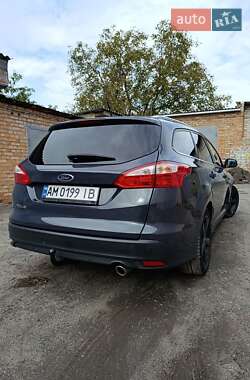 Универсал Ford Focus 2014 в 