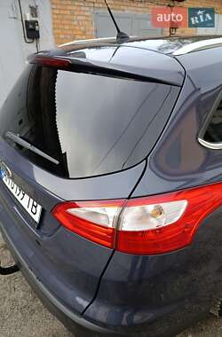 Универсал Ford Focus 2014 в 