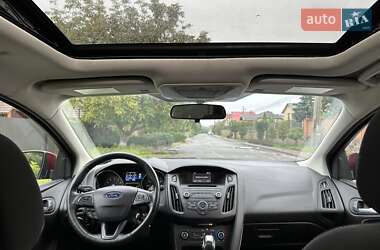 Хэтчбек Ford Focus 2016 в 