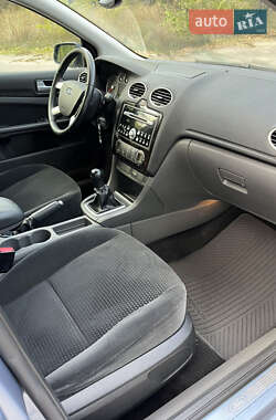 Хэтчбек Ford Focus 2007 в 