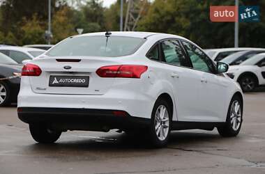 Седан Ford Focus 2016 в 