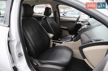 Седан Ford Focus 2016 в 