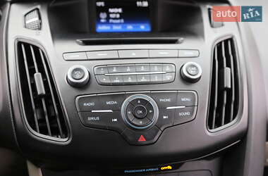 Седан Ford Focus 2016 в 